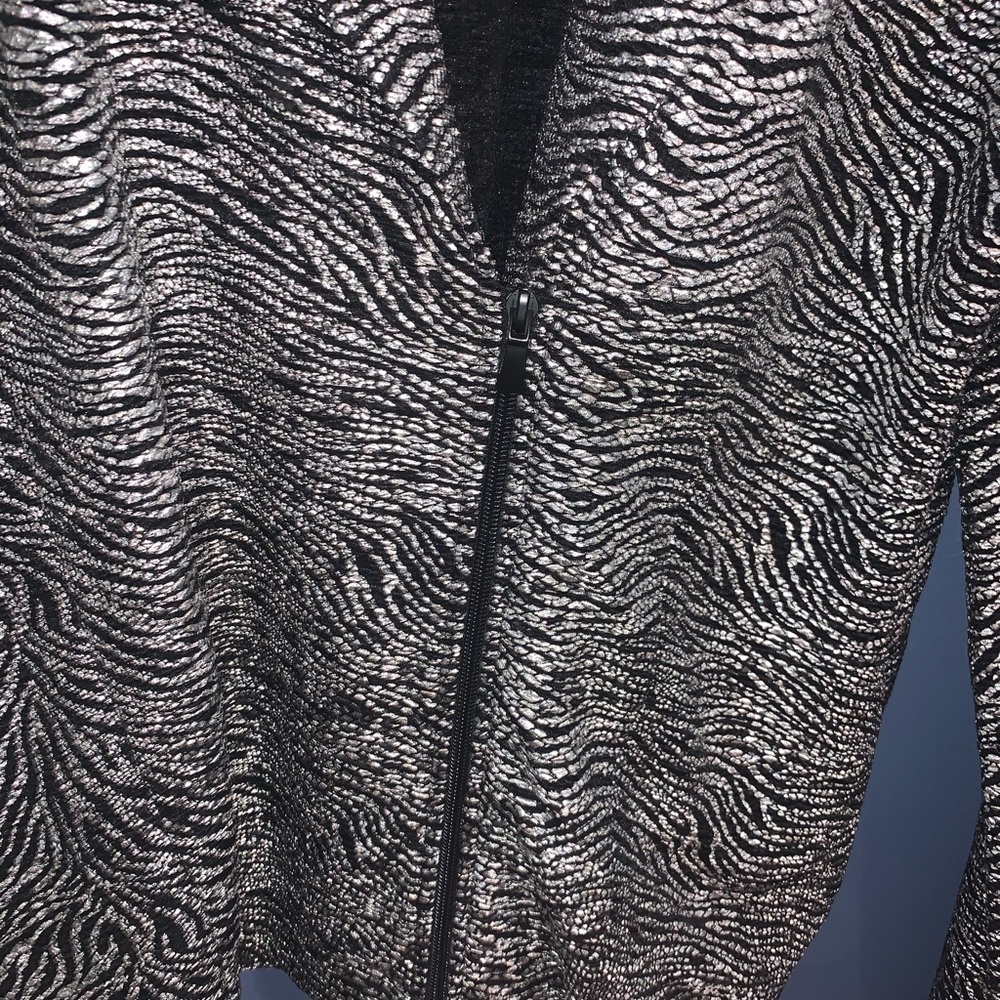 Chicos jacket size 2 - Picture 4 of 8